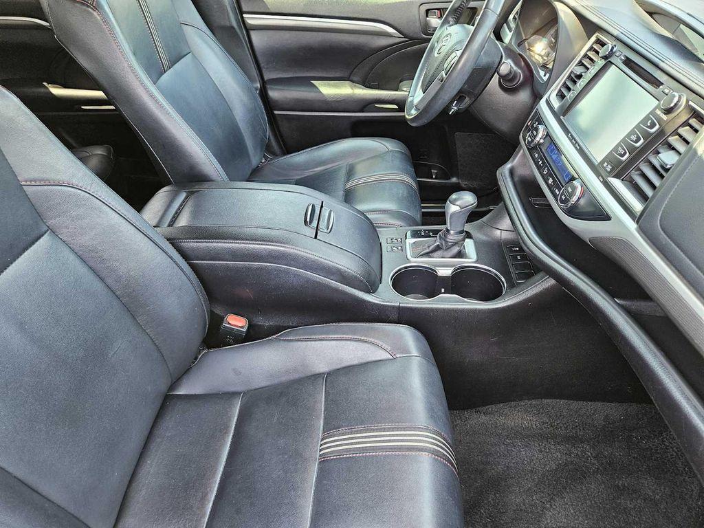 used 2019 Toyota Highlander car, priced at $21,700