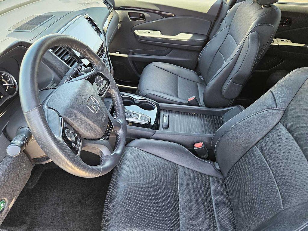 used 2022 Honda Passport car, priced at $31,157