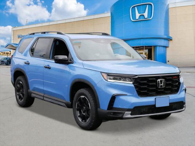 new 2025 Honda Pilot car, priced at $53,555