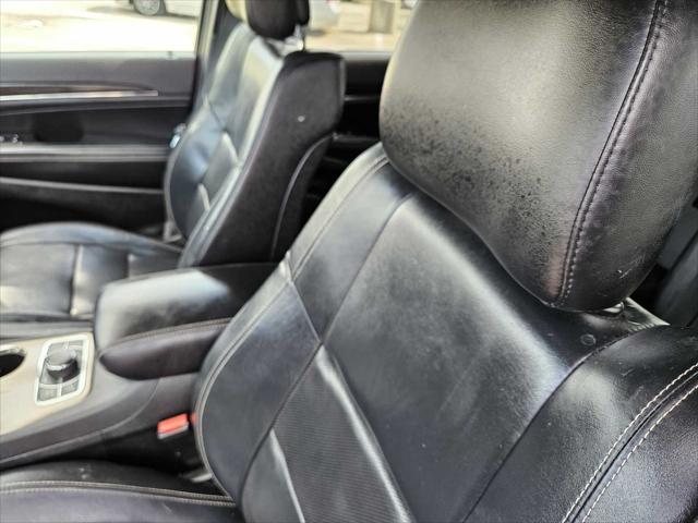 used 2015 Jeep Grand Cherokee car, priced at $11,217