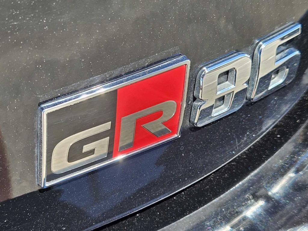 used 2023 Toyota GR86 car, priced at $30,670