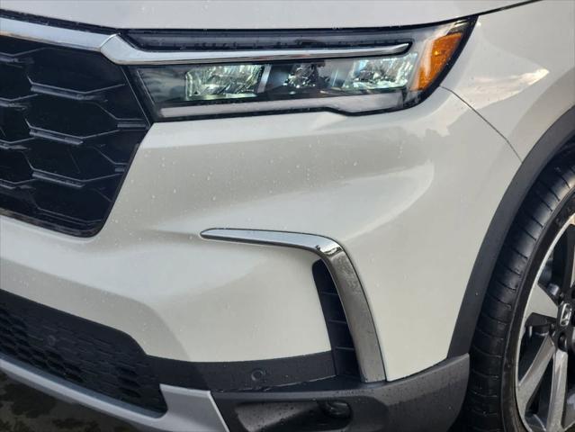 new 2025 Honda Pilot car, priced at $49,405