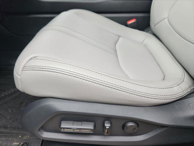 new 2025 Honda Pilot car, priced at $49,405