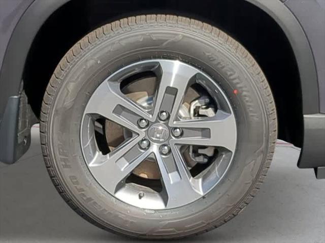 new 2025 Honda Pilot car, priced at $45,680