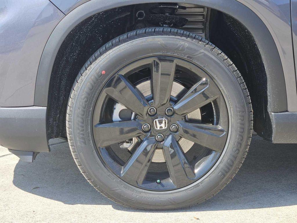 new 2025 Honda Pilot car, priced at $56,030