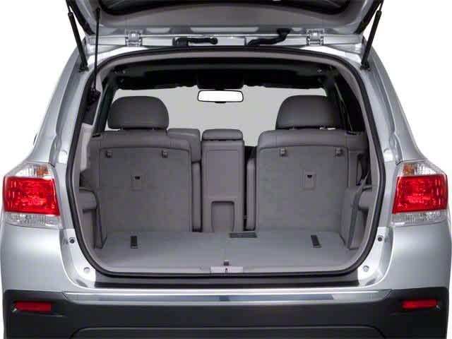 used 2013 Toyota Highlander car, priced at $12,999