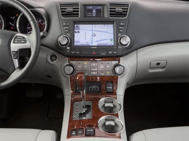 used 2013 Toyota Highlander car, priced at $12,999