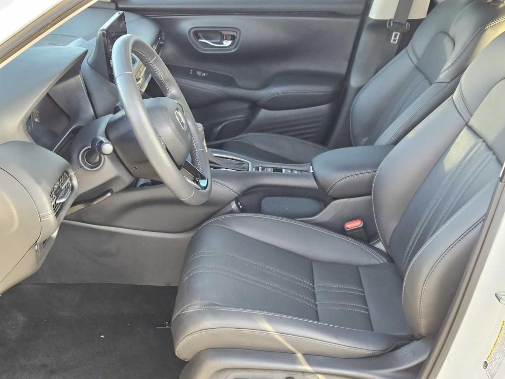 used 2025 Honda HR-V car, priced at $29,999