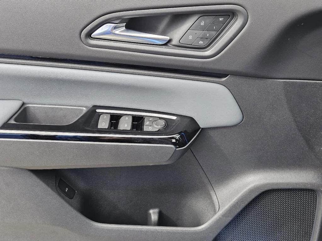 new 2025 Honda Prologue car, priced at $59,805