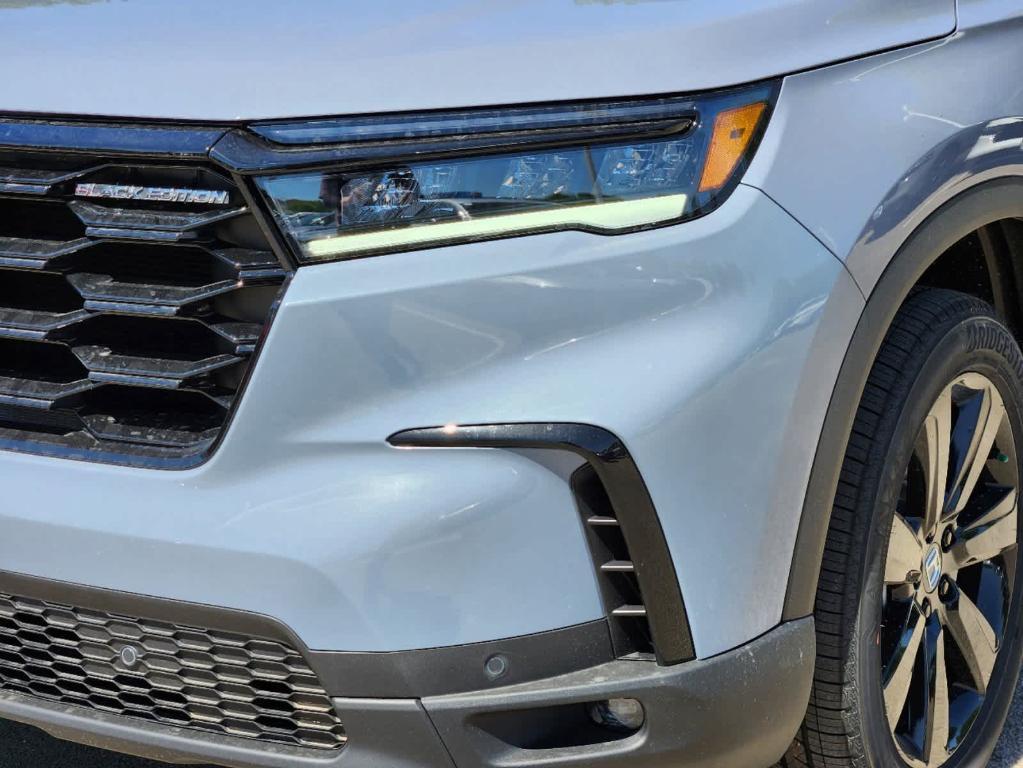 new 2025 Honda Pilot car, priced at $56,485