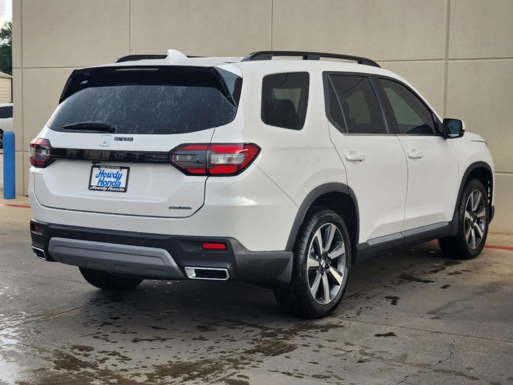 new 2025 Honda Pilot car, priced at $49,405