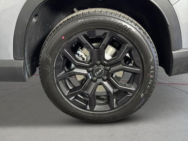 new 2025 Honda Pilot car, priced at $52,950