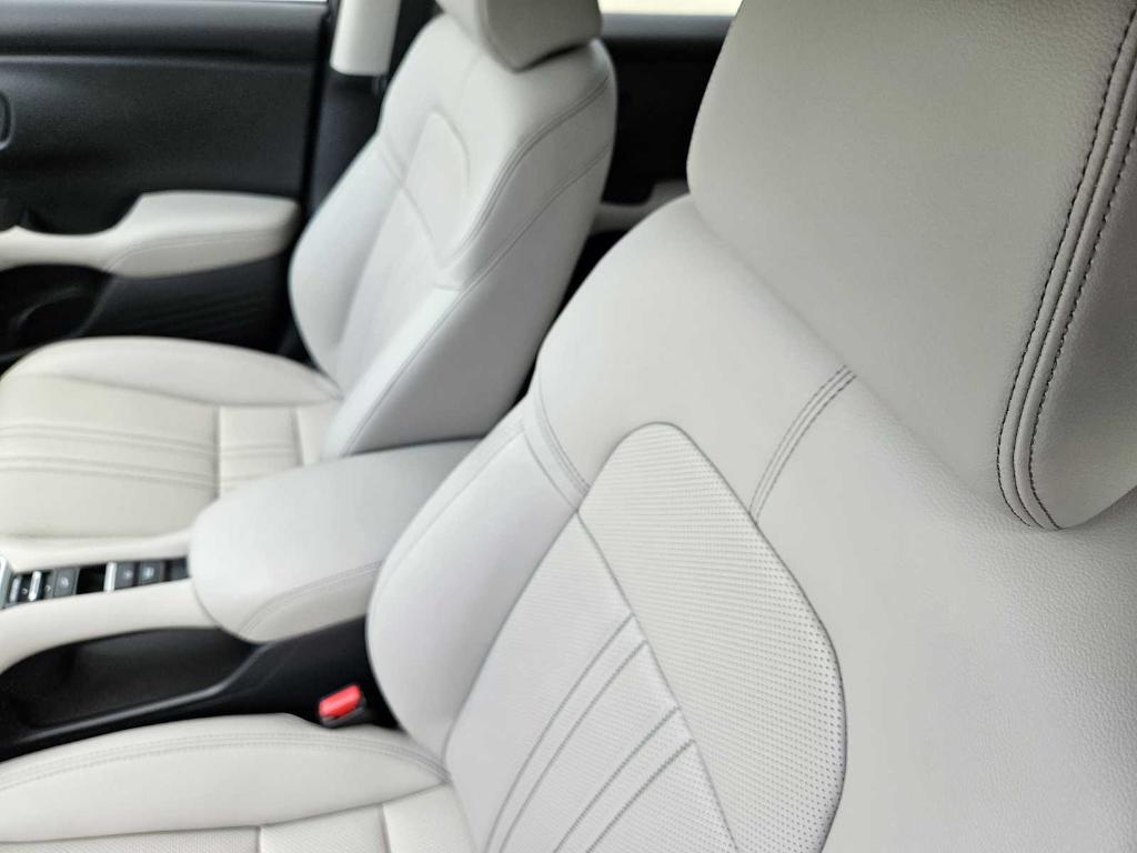 used 2025 Honda HR-V car, priced at $28,945