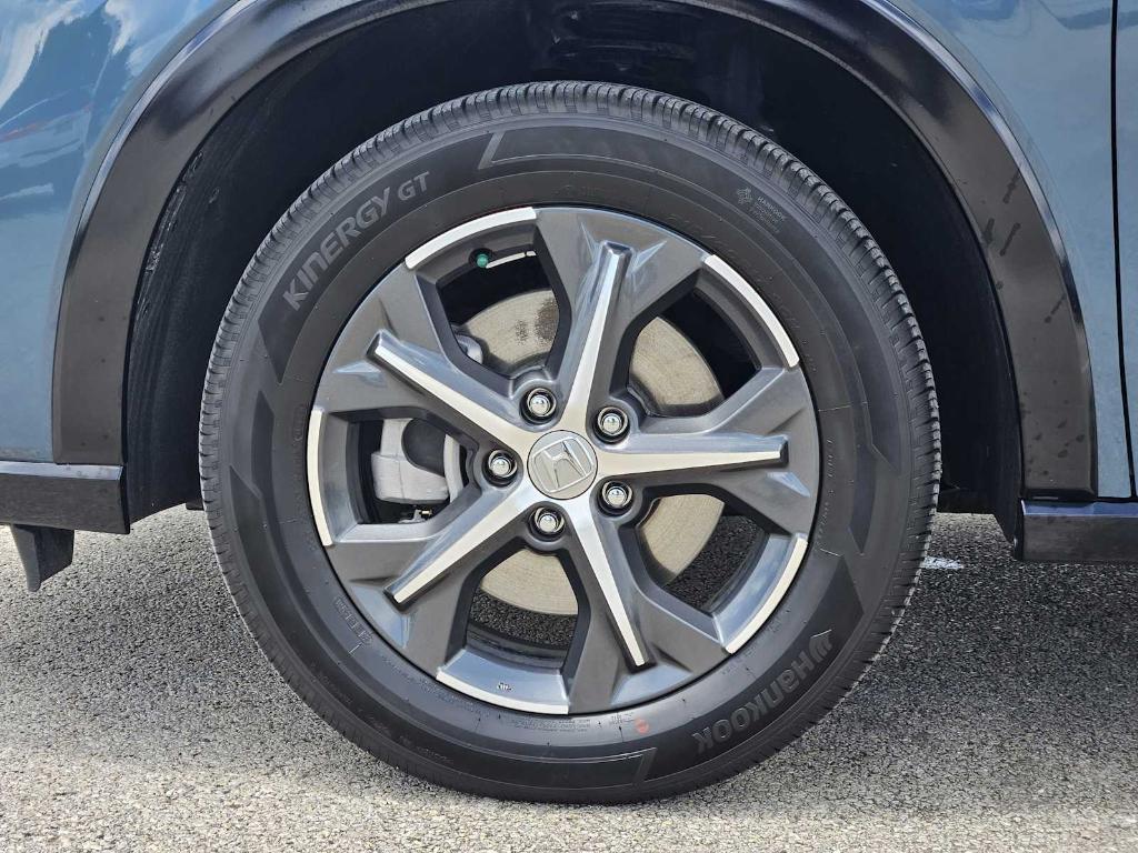 used 2025 Honda HR-V car, priced at $28,945