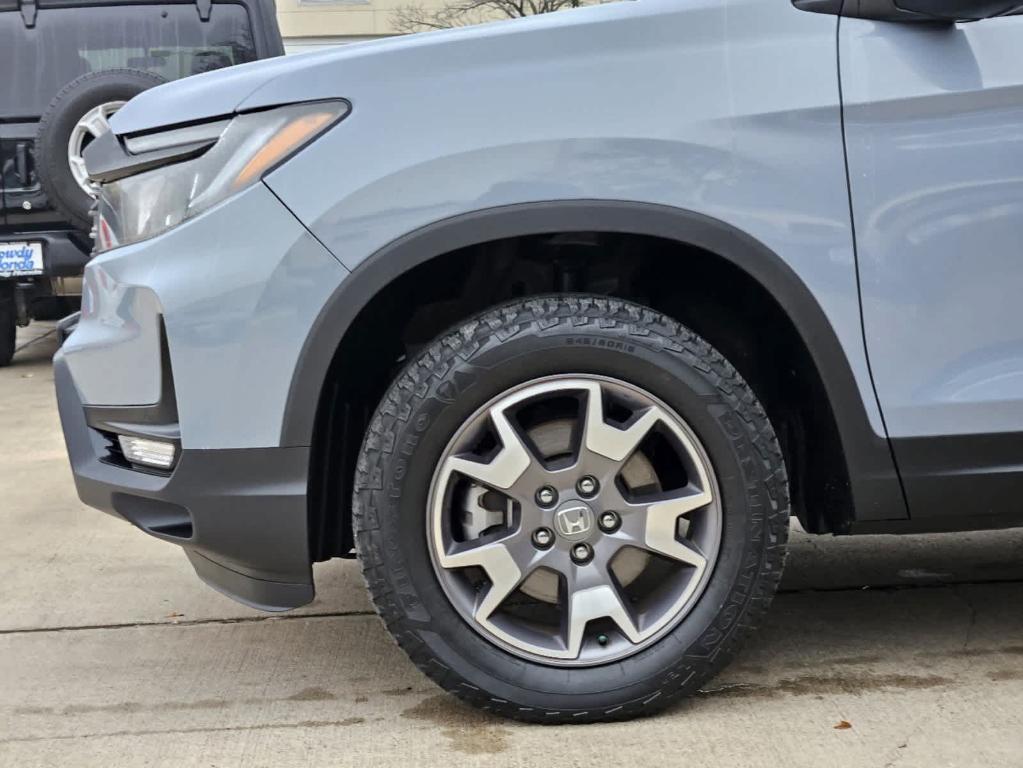 used 2022 Honda Passport car, priced at $31,004