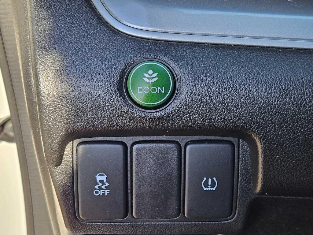 used 2015 Honda CR-V car, priced at $12,459