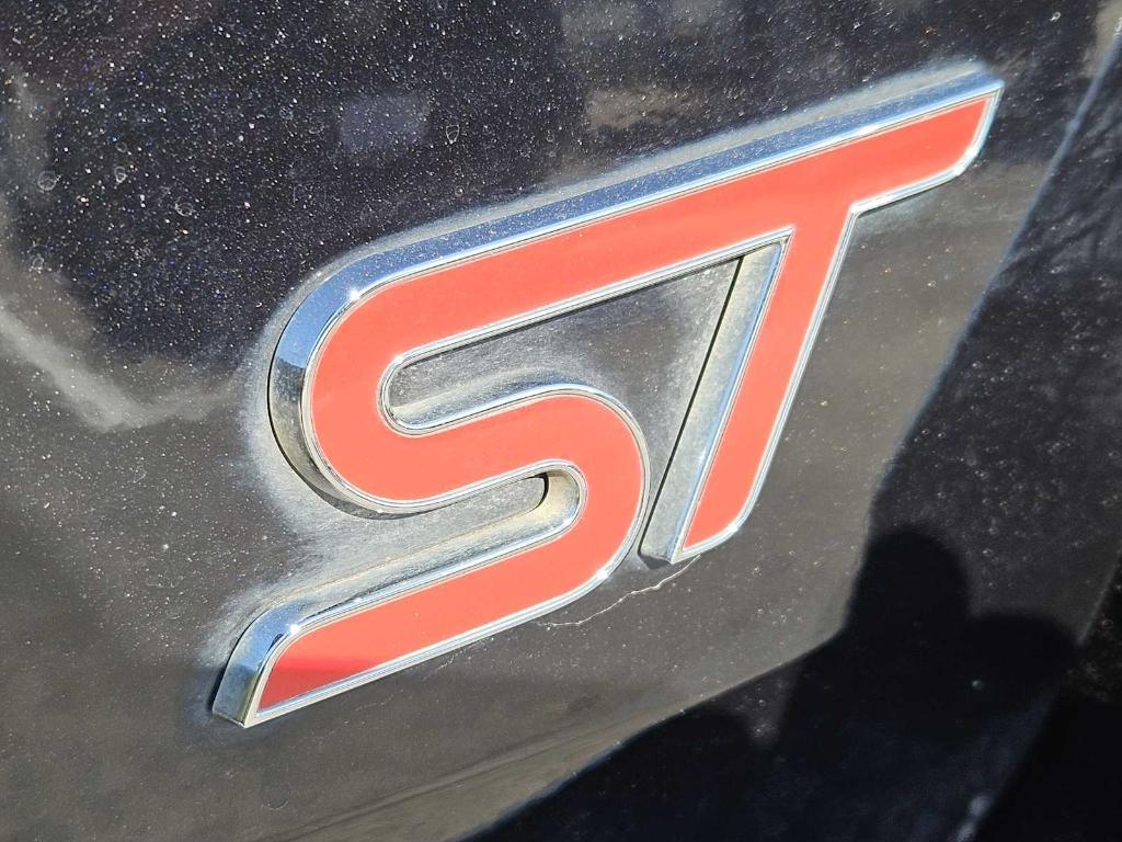 used 2021 Ford Explorer car, priced at $31,153