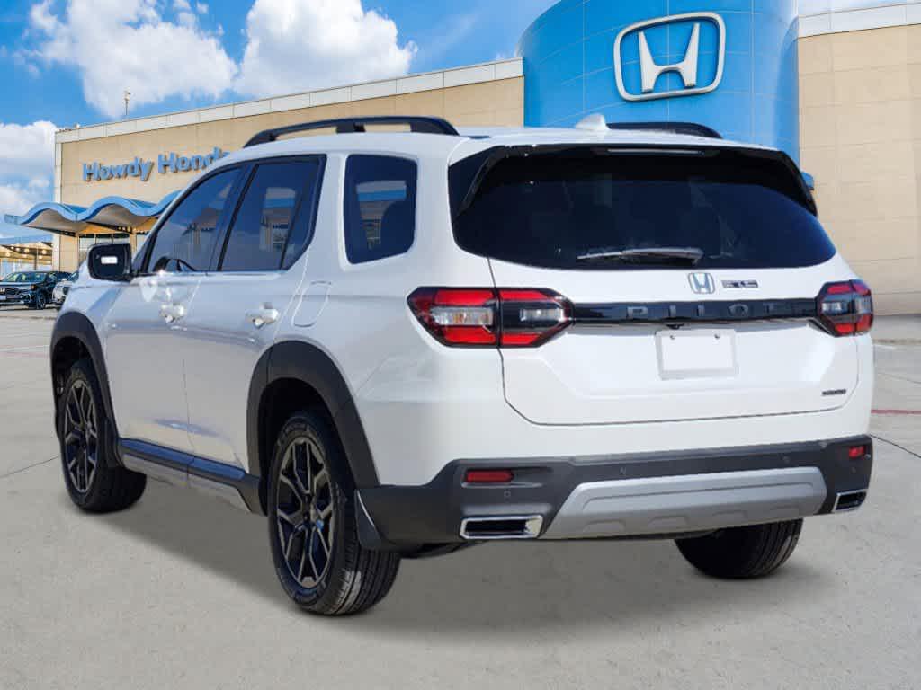 new 2025 Honda Pilot car, priced at $52,100