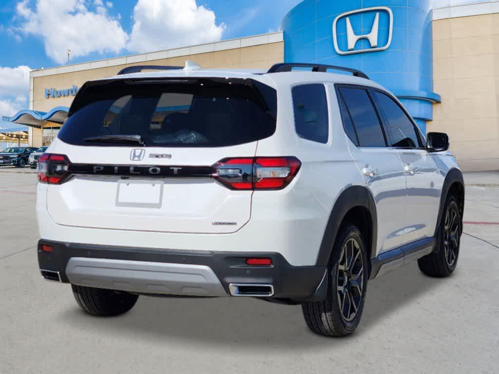 new 2025 Honda Pilot car, priced at $52,100