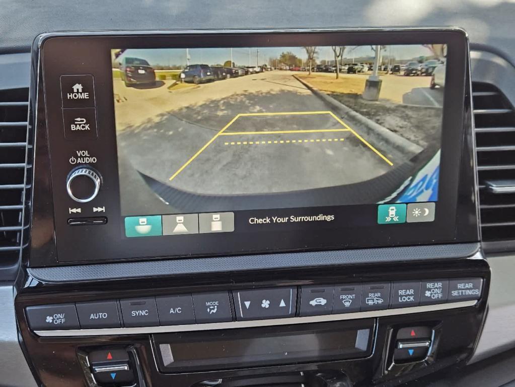 new 2025 Honda Odyssey car, priced at $43,670