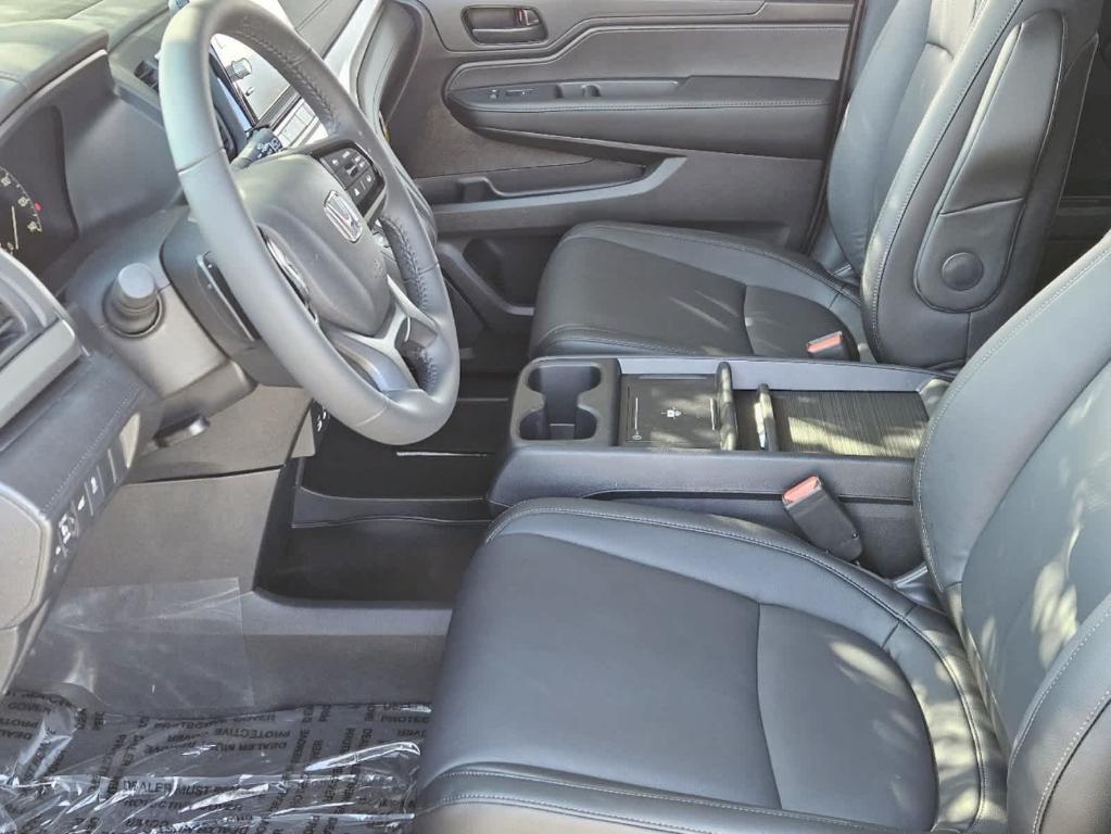 new 2025 Honda Odyssey car, priced at $43,670