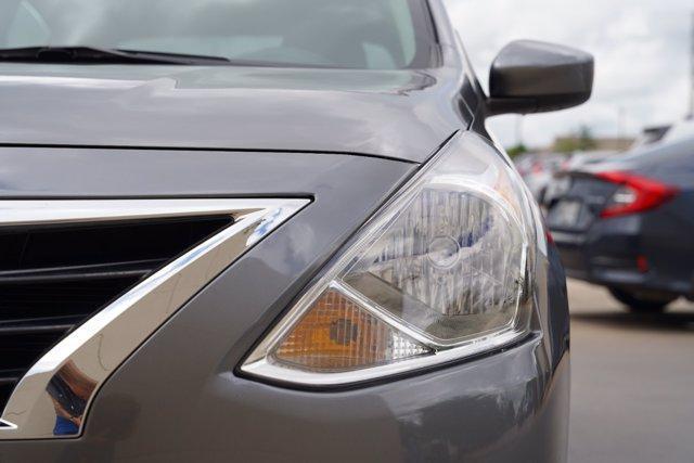 used 2018 Nissan Versa car