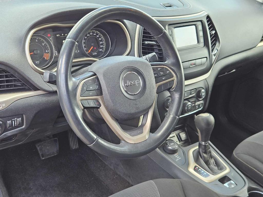 used 2015 Jeep Cherokee car, priced at $10,236