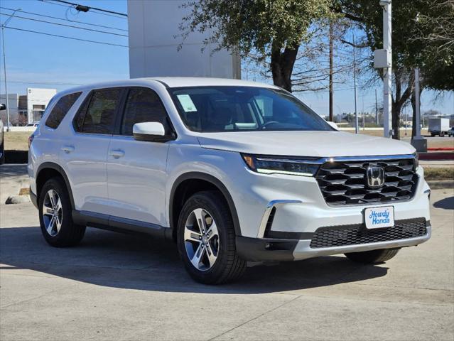 new 2025 Honda Pilot car, priced at $46,080