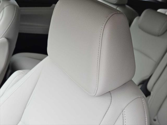 used 2025 Honda Odyssey car, priced at $40,276