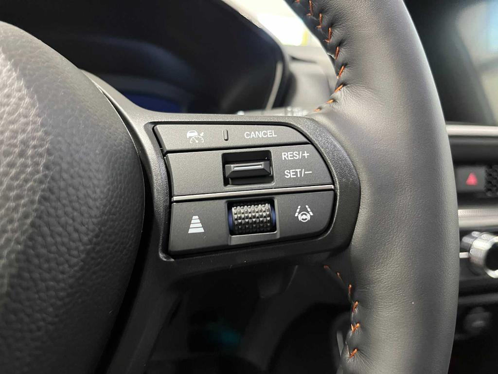 new 2026 Honda CR-V Hybrid car, priced at $40,195