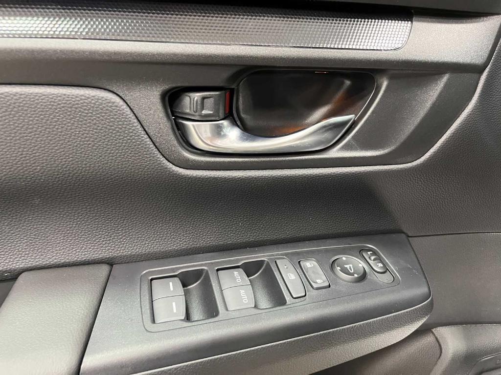 new 2026 Honda CR-V Hybrid car, priced at $40,195
