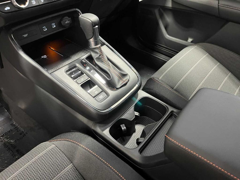 new 2026 Honda CR-V Hybrid car, priced at $40,195
