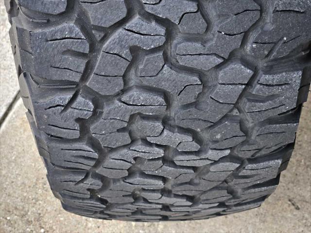 used 2015 Jeep Wrangler Unlimited car, priced at $15,980
