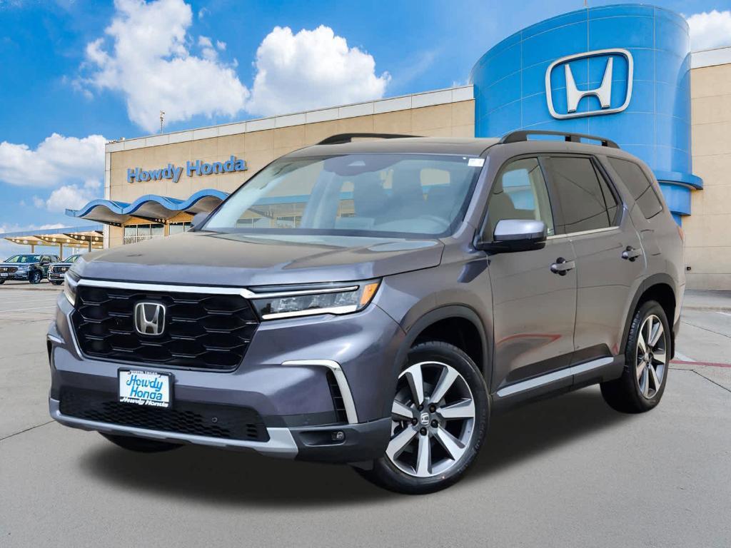 new 2025 Honda Pilot car, priced at $48,950