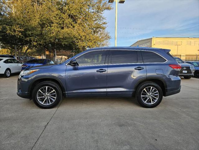 used 2017 Toyota Highlander car, priced at $24,392