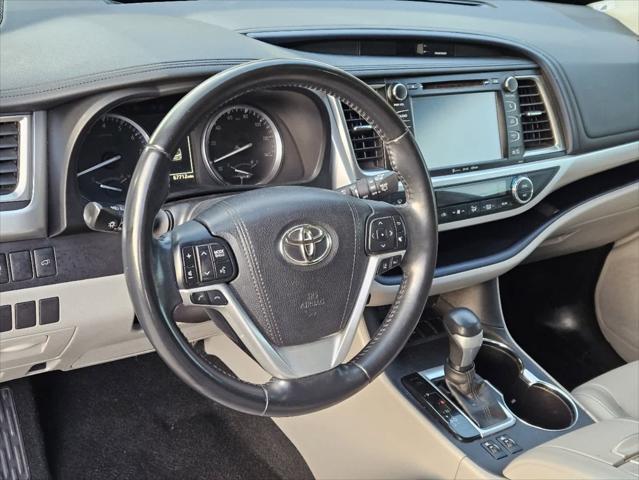 used 2017 Toyota Highlander car, priced at $24,392