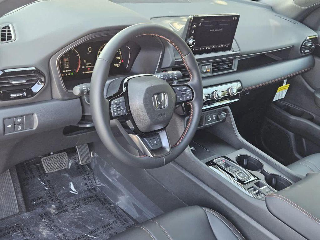 new 2025 Honda Pilot car, priced at $51,830