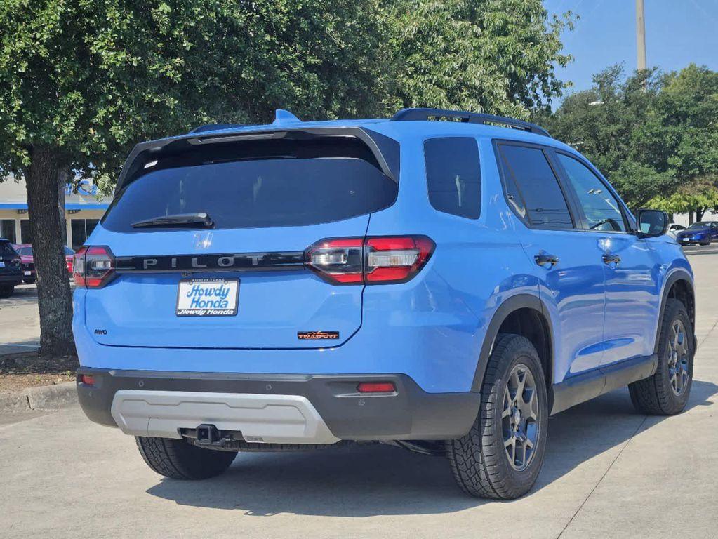 new 2025 Honda Pilot car, priced at $51,830