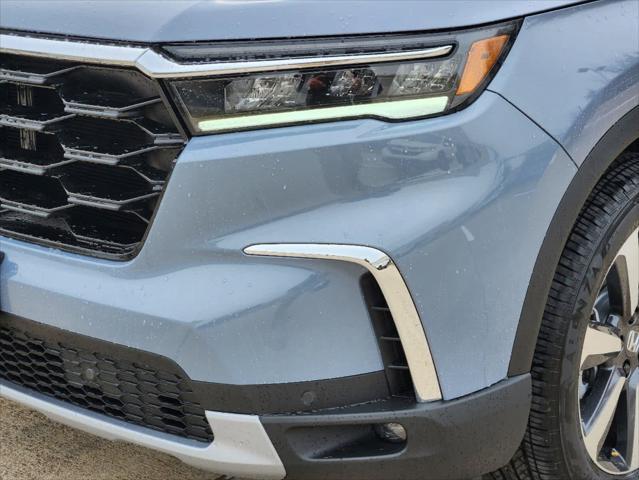 new 2025 Honda Pilot car, priced at $51,505