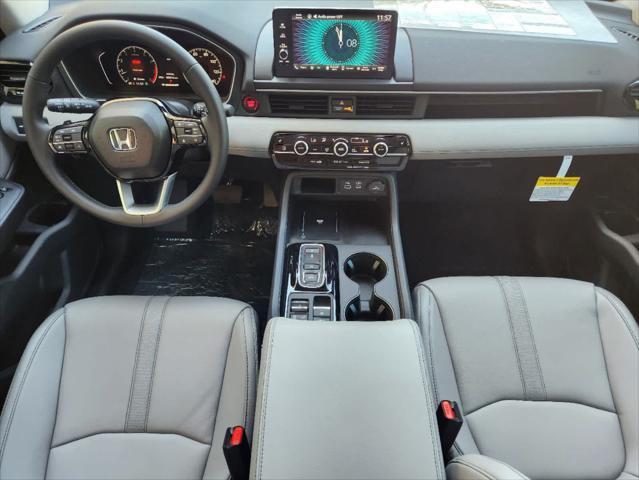 new 2025 Honda Pilot car, priced at $45,405