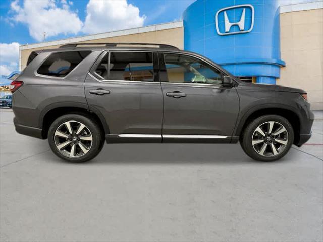 new 2025 Honda Pilot car, priced at $56,250