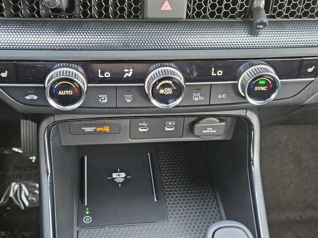 new 2026 Honda CR-V Hybrid car, priced at $40,250