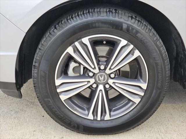 used 2018 Acura MDX car, priced at $14,999