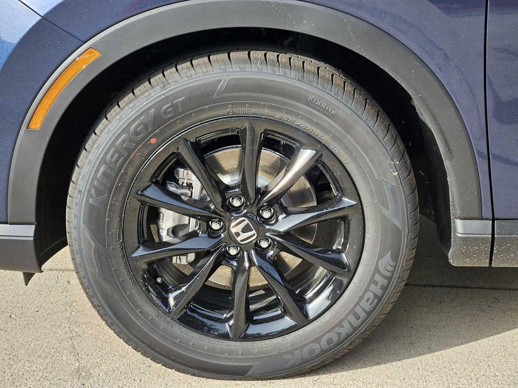 new 2026 Honda CR-V Hybrid car, priced at $40,175