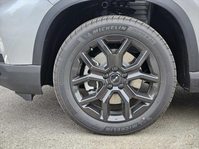new 2025 Honda Pilot car, priced at $51,150