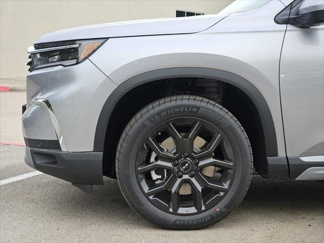 new 2025 Honda Pilot car, priced at $51,150