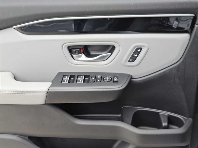 new 2025 Honda CR-V Hybrid car, priced at $40,545
