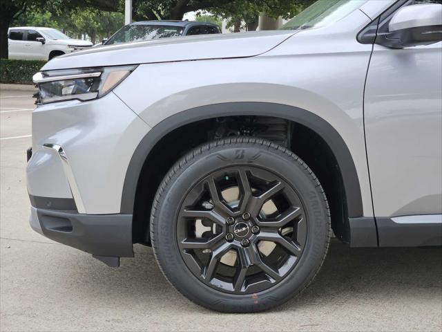new 2025 Honda CR-V Hybrid car, priced at $40,545