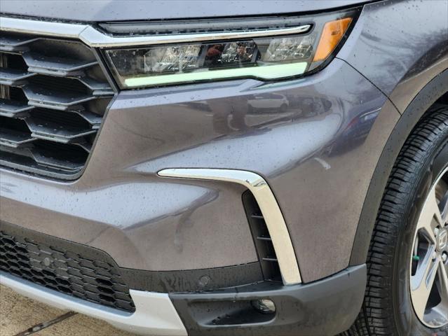 new 2025 Honda Pilot car, priced at $46,430