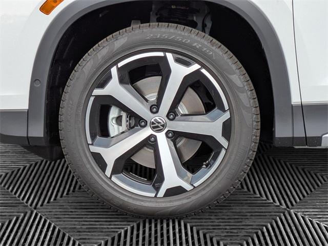 new 2025 Volkswagen Tiguan car, priced at $36,216